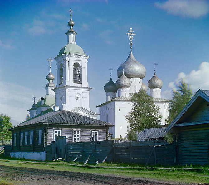Church_of_the_Assumption_of_the_Mother_of_God,_Belozersk.jpg