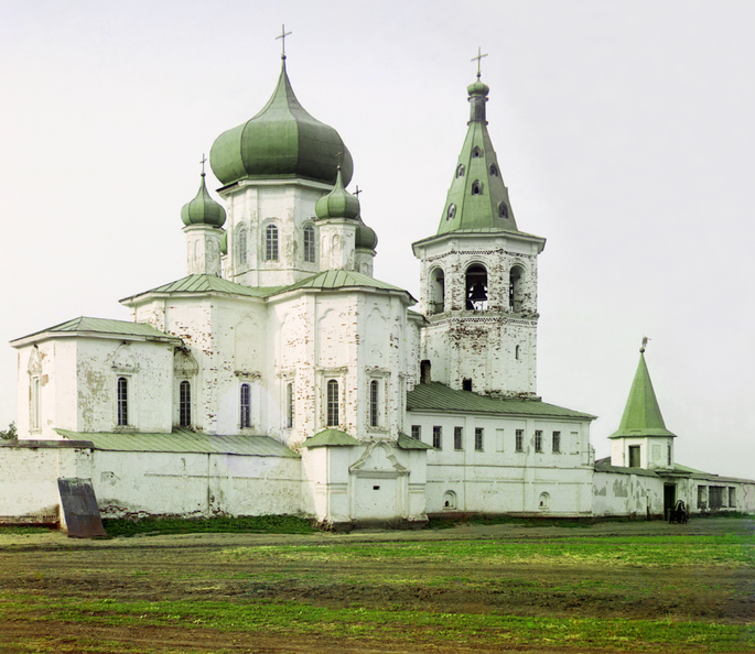 Trinity_Monastery_in_Tiumen_(Prokudin-Gorskii).png