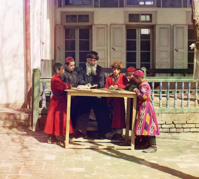 Jewish_Children_with_their_Teacher_in_Samarkand.jpg